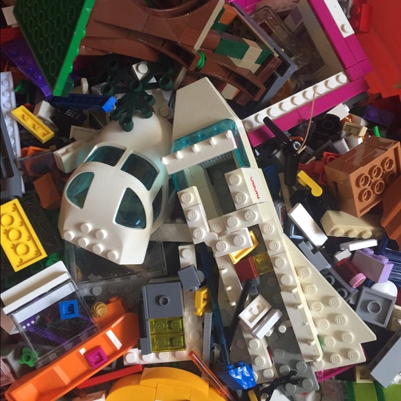 5 pounds of Legos