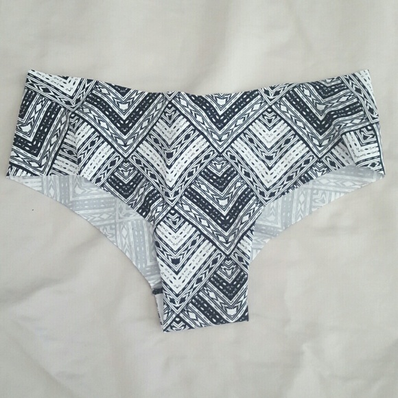 Victoria's Secret Pink Seamless Panty