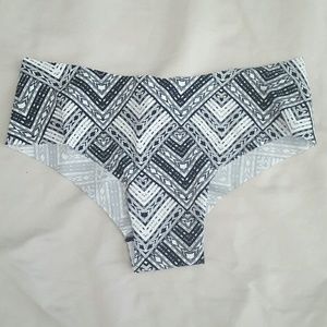 Victoria's Secret Pink Seamless Panty