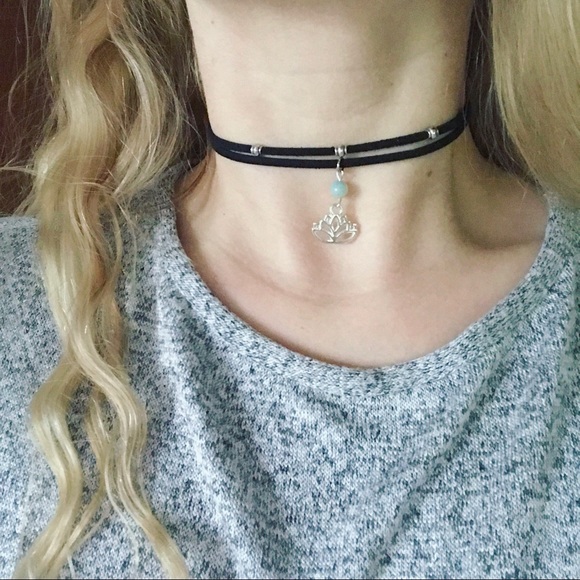 Amazonite & Lotus Choker - Picture 3 of 5