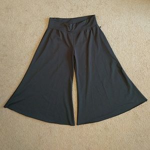 Gray flowy flare capris