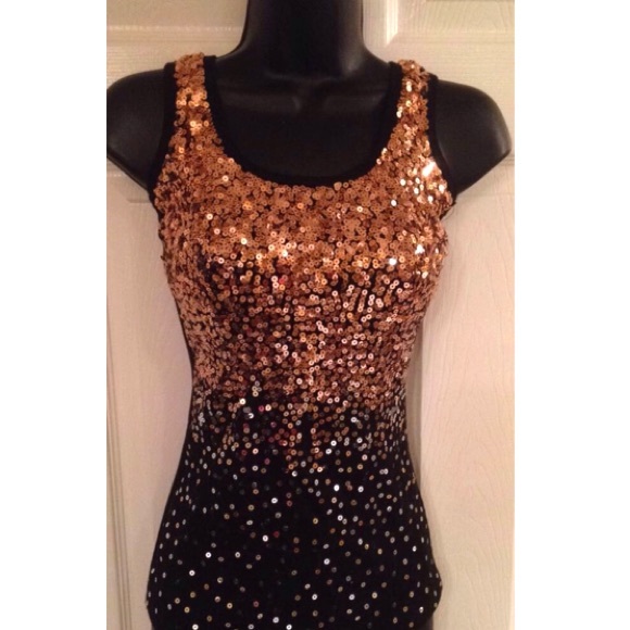 Rue 21 Ladies Sequin Tank Top