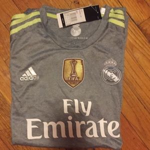 Real Madrid away 10 James size L
