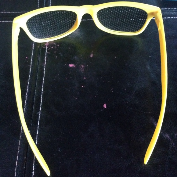 Stoner Shades - Picture 2 of 2