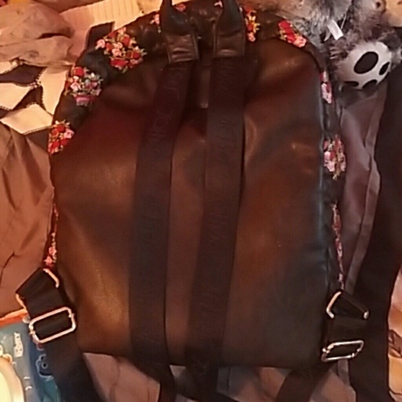 Book bag - Picture 3 of 3