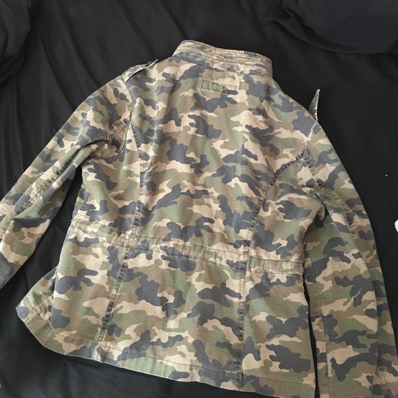 camo jacket size L - Picture 2 of 2