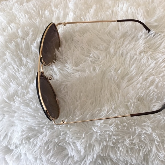 Gold rimmed sunnies - Picture 2 of 3