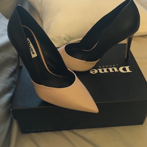 Brand New Dunne London nude and black heels