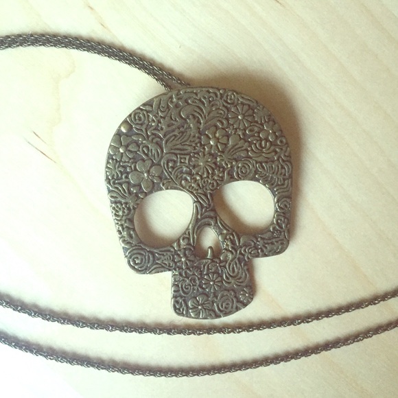 Floral skull necklace