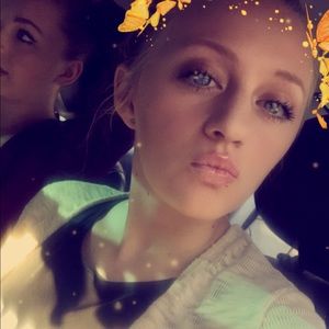 Meet your Posher, Nicole