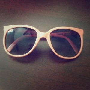Peach colored VANS sunglasses