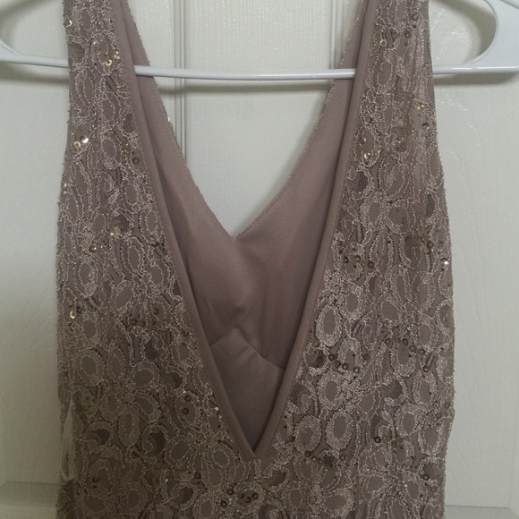 Dress - Picture 3 of 4
