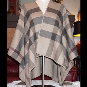 Burberry Reversible Merino Wool Cape