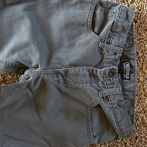 Boys gray freeworld - Picture 2 of 3