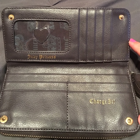 đź‘‘JUICY COUTURE wallet đź‘‘ - Picture 2 of 4