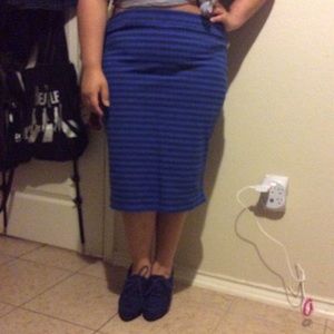 Old Navy Blue Striped Pencil Skirt