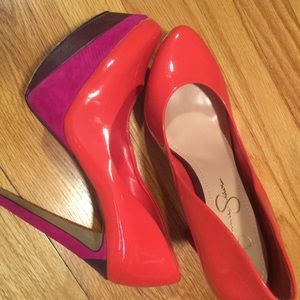 Cute Jessica Simpson pumps