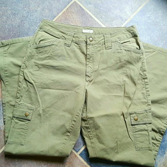St. John's Bay Stretch Olive Khaki Cargo Pants