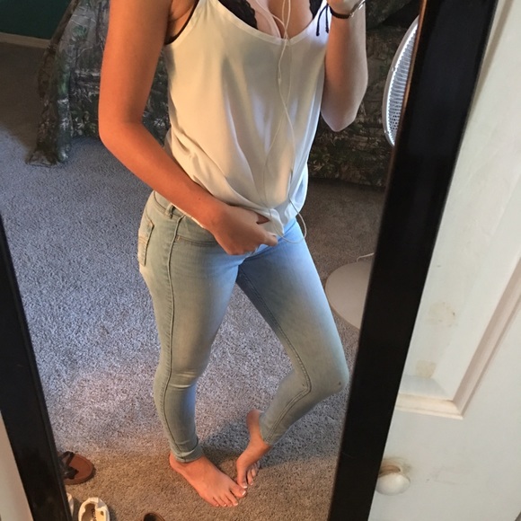 Super Cuter Never Worn Super Skinny Jeans. - Picture 1 of 2