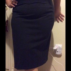 Old Navy Classic Black Pencil Skirt