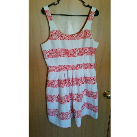 Charlotte Russe Dresses & Skirts - New with tags  coral and white flirty dress