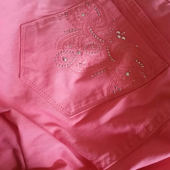 New Pants - Picture 3 of 4