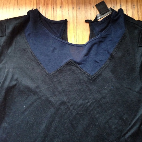 Marc by Marc Jacobs small black and navy t shirt - Picture 3 of 4
