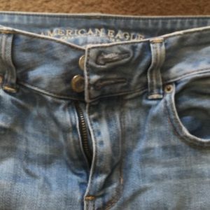 Size 8 American eagle "destroyed" crops