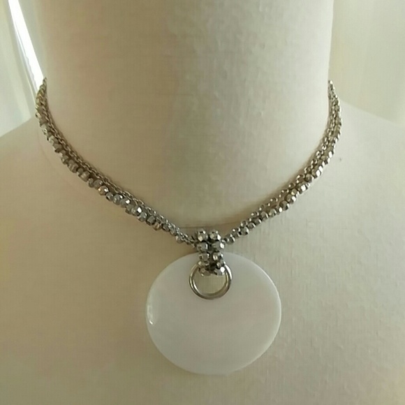 Adjustable Shell Necklace - Picture 2 of 3