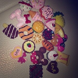 20 small toy candies and food.