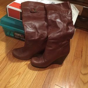 Brown guess boots