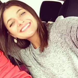 Meet your Posher, Jade