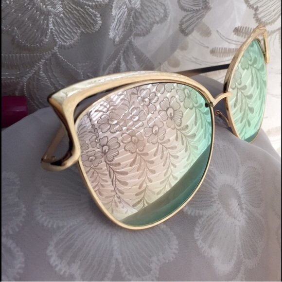 CASE INCLUDED Pink Shiver Mirror Cat Eye - Picture 4 of 4