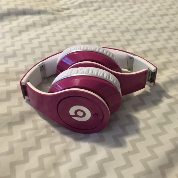 original pink studio beats by dr. dre