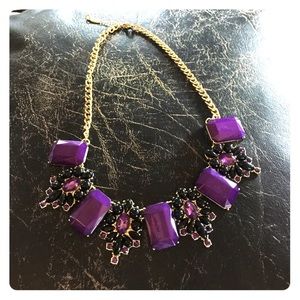Statement necklace