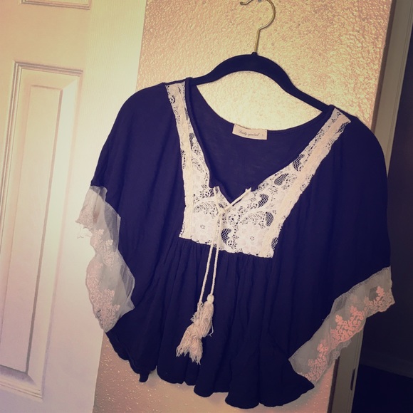 Daily Special sz S navy blue/cream lace crop top