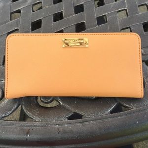 NEW Henri bendel brown/tan wallet