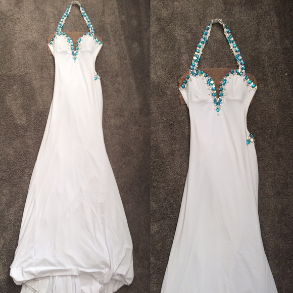 Evening Gown - Picture 2 of 4