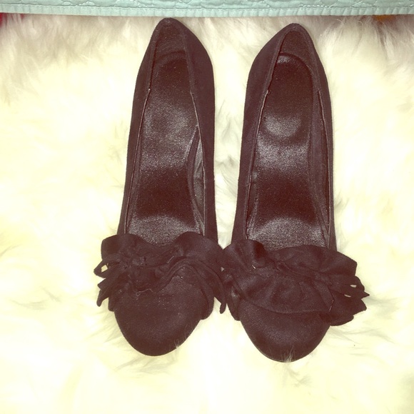 Cute bow wedges - Picture 1 of 4