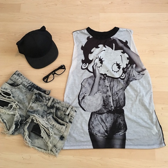 Betty Boop Tank Top - Picture 4 of 4
