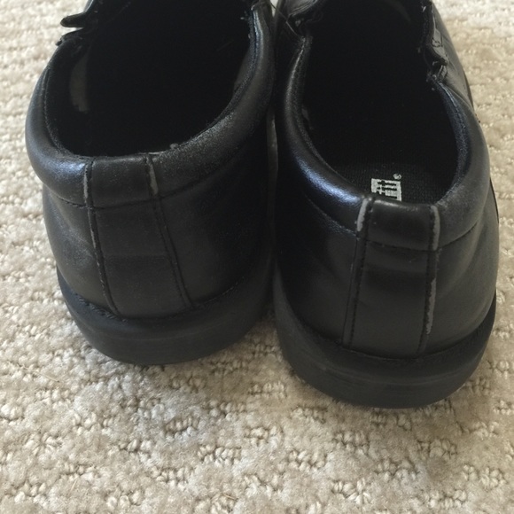 Classic Shoes - Picture 4 of 4