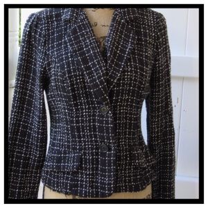 Lightweight black & white Blazer 💕💕