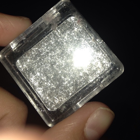 Wet n wild glitter single