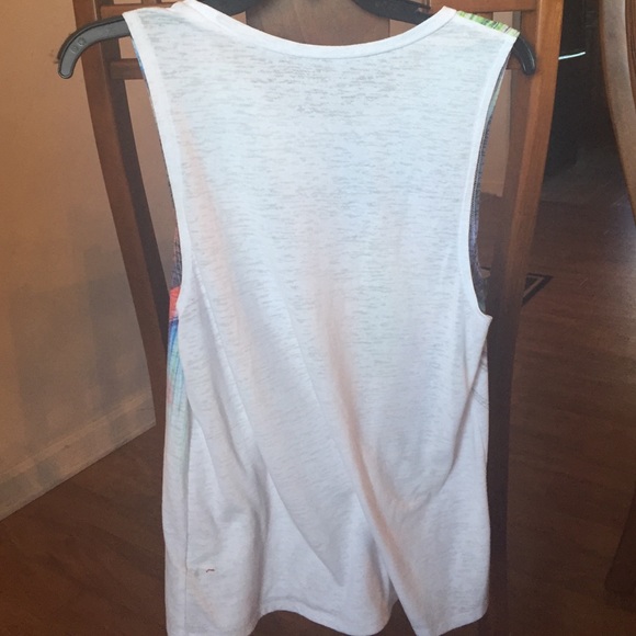 HOLD 🚫Multicolor Tank Top - Picture 3 of 3
