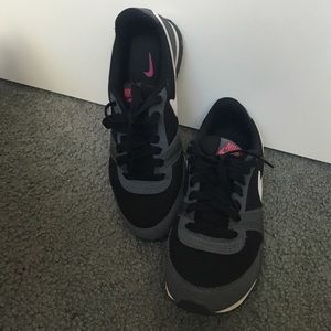 Nike Gym Shoes