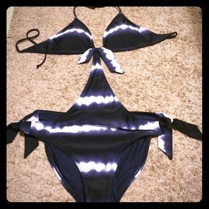 Aerie bathing suit large❤️