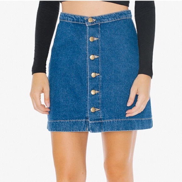 Button up denim skirt (price is negotiable) - Picture 2 of 2