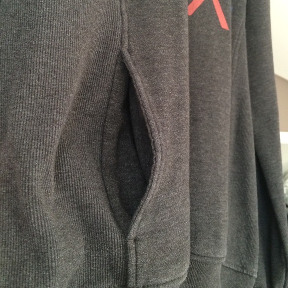 Sweater - Picture 3 of 4