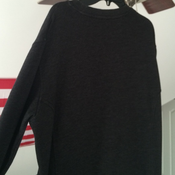 Sweater - Picture 4 of 4