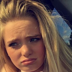 Meet your Posher, Riley